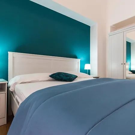 Le Del Centro Πανσιόν 4*