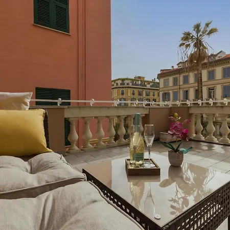 Πανσιόν Le Del Centro 4*