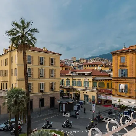 Le Del Centro Πανσιόν 4*