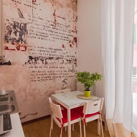 Le Del Centro Πανσιόν 4*