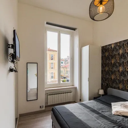 Le Del Centro Πανσιόν Σαν Ρέμο